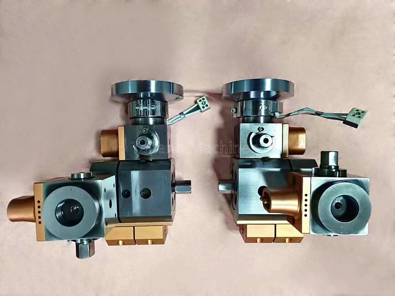 機頭與(yu) 模具